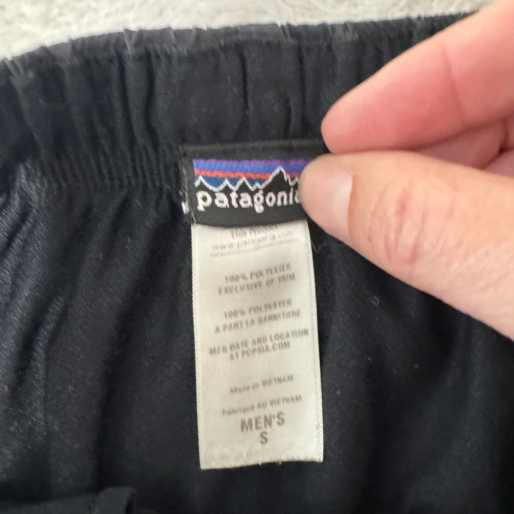 Patagonia Men's Elastic‎ Waist Pull On Running Athletic Shorts S Black Gray
